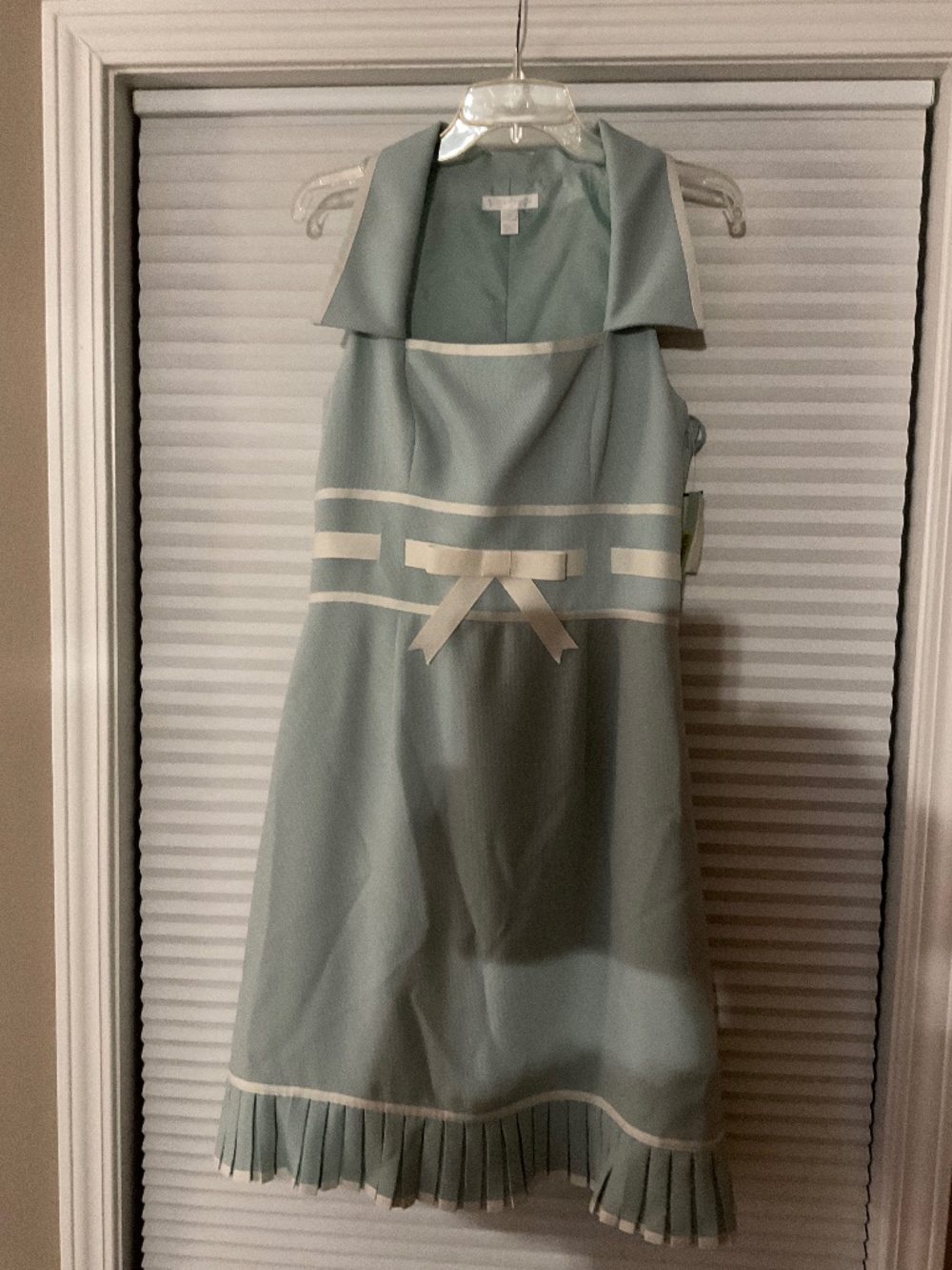 London Times Ladies Halter Style Dress Size 10 - Light Green - New With Tags